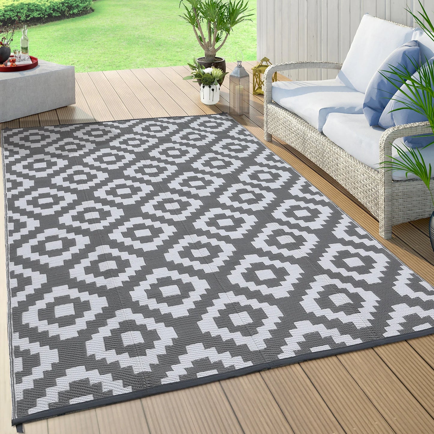 Outdoor, Plastic Straw Rug, Modern Geometric, Waterproof, Reversible Floor Mat