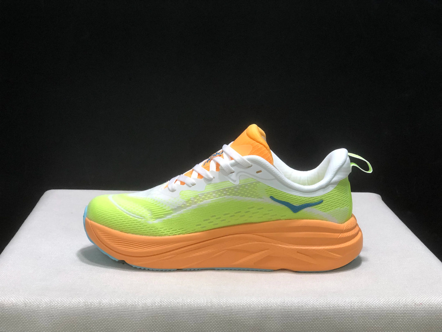 NOKA ONE ONE SKYFLOW Men/Women Sports Shoes Anti-slip Breathable, Running