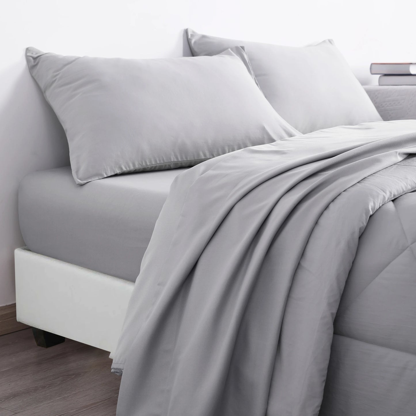 5 Piece Twin Bedding Comforter Set, Breathable Bed in a Bag, Includes Comforter, Fitted Sheet, Top Sheet and Pillowcases