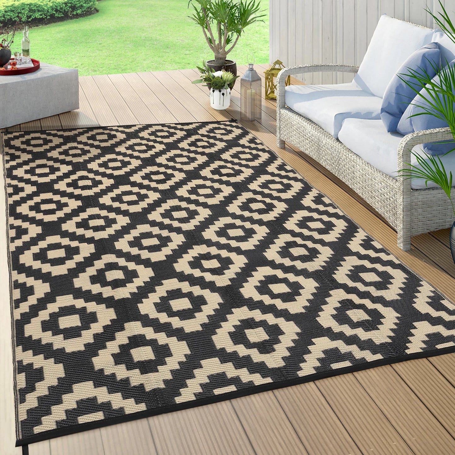 Outdoor, Plastic Straw Rug, Modern Geometric, Waterproof, Reversible Floor Mat
